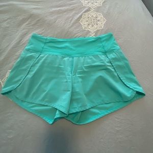 Lululemon Run Times Shorts Size 4, 4” inseam